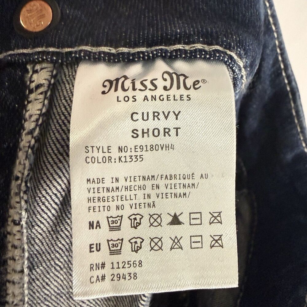 Miss Me Jean Curvy Shorts Women's 30 Dark Wash Cut Off Whiskered 4.5" Inseam - Picture 9 of 10